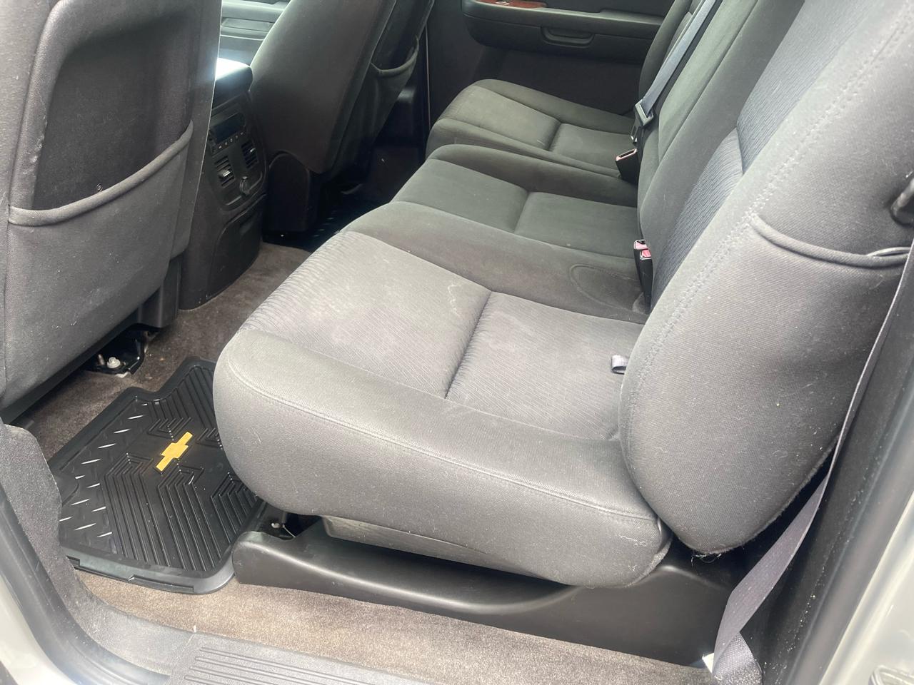 Chevrolet Avalanche LS 2WD 2011