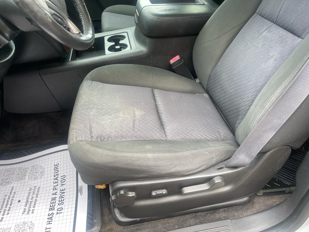 Chevrolet Avalanche LS 2WD 2011