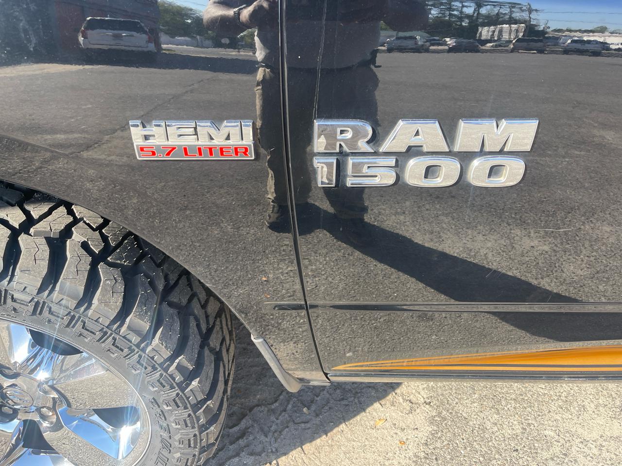 RAM 1500 SLT Crew Cab LWB 4WD 2014