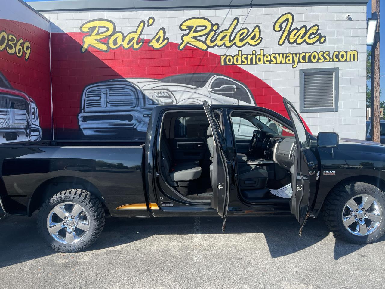 RAM 1500 SLT Crew Cab LWB 4WD 2014