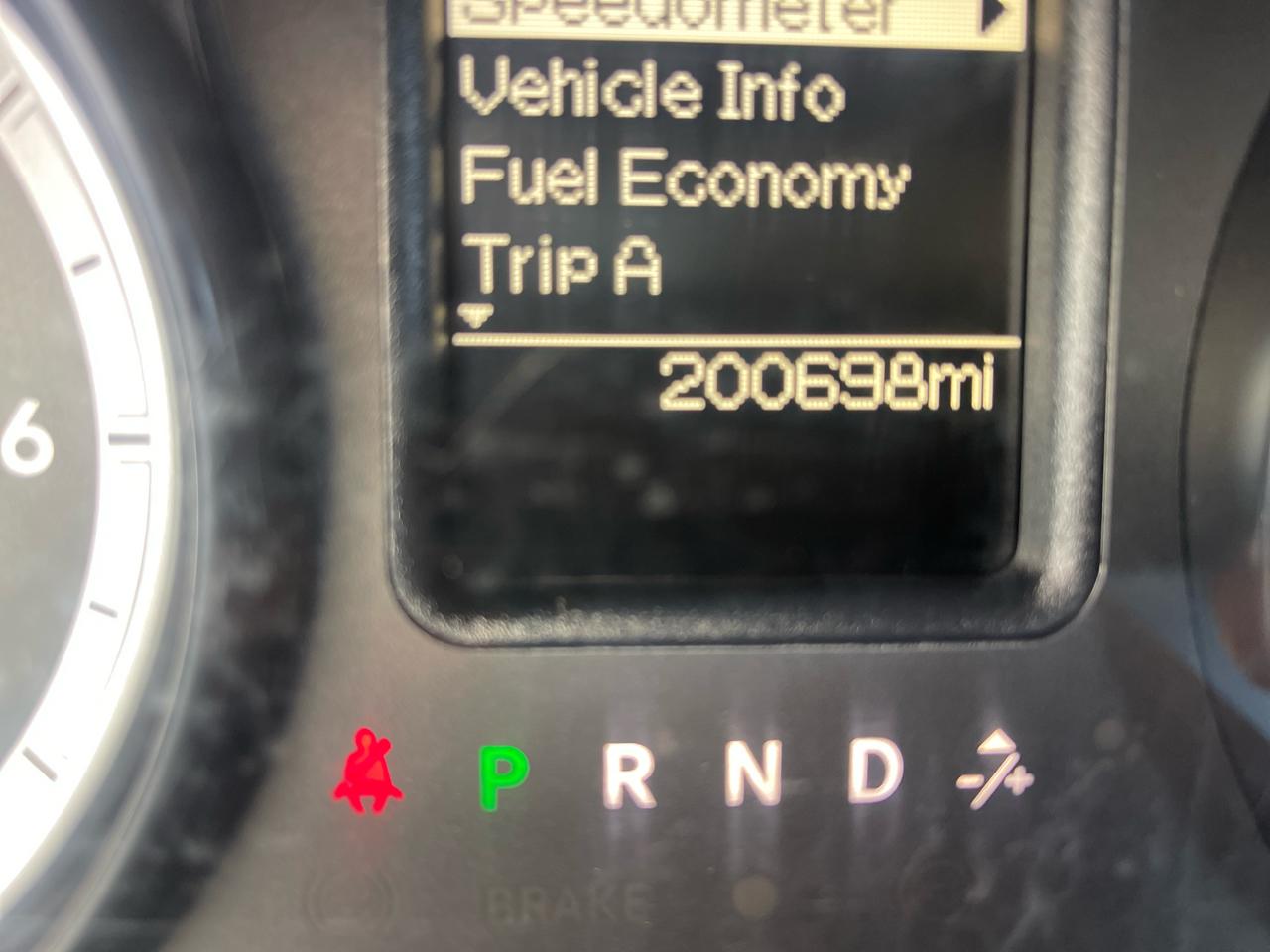 RAM 1500 SLT Crew Cab LWB 4WD 2014