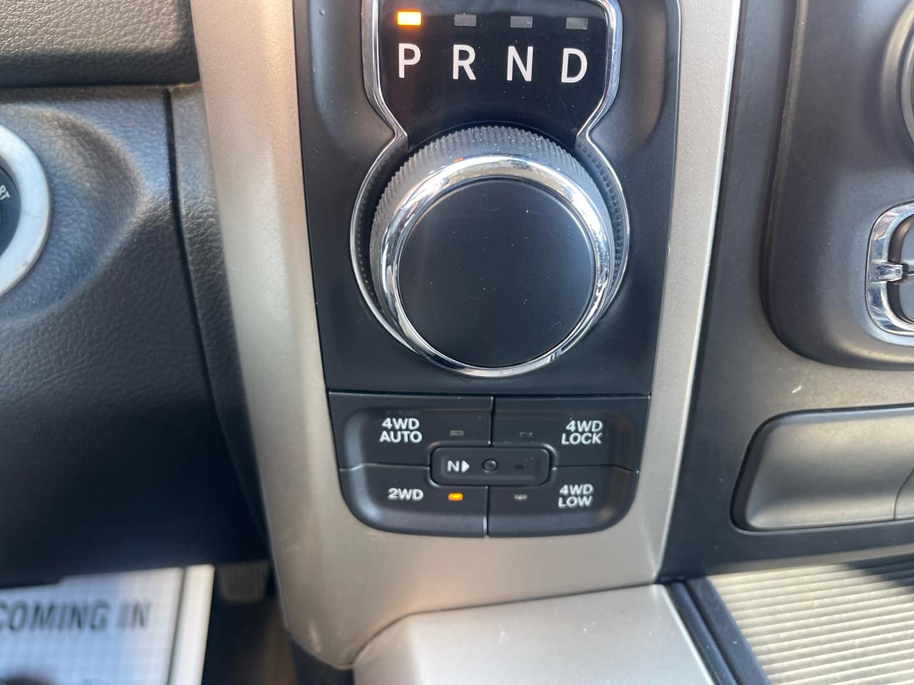 RAM 1500 SLT Crew Cab LWB 4WD 2014