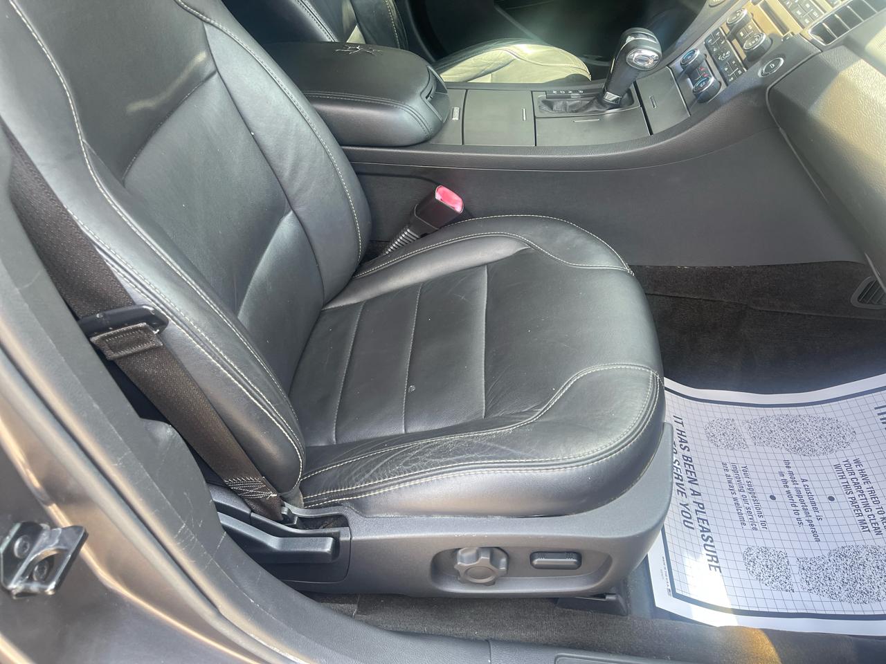 Ford Taurus SEL FWD 2012