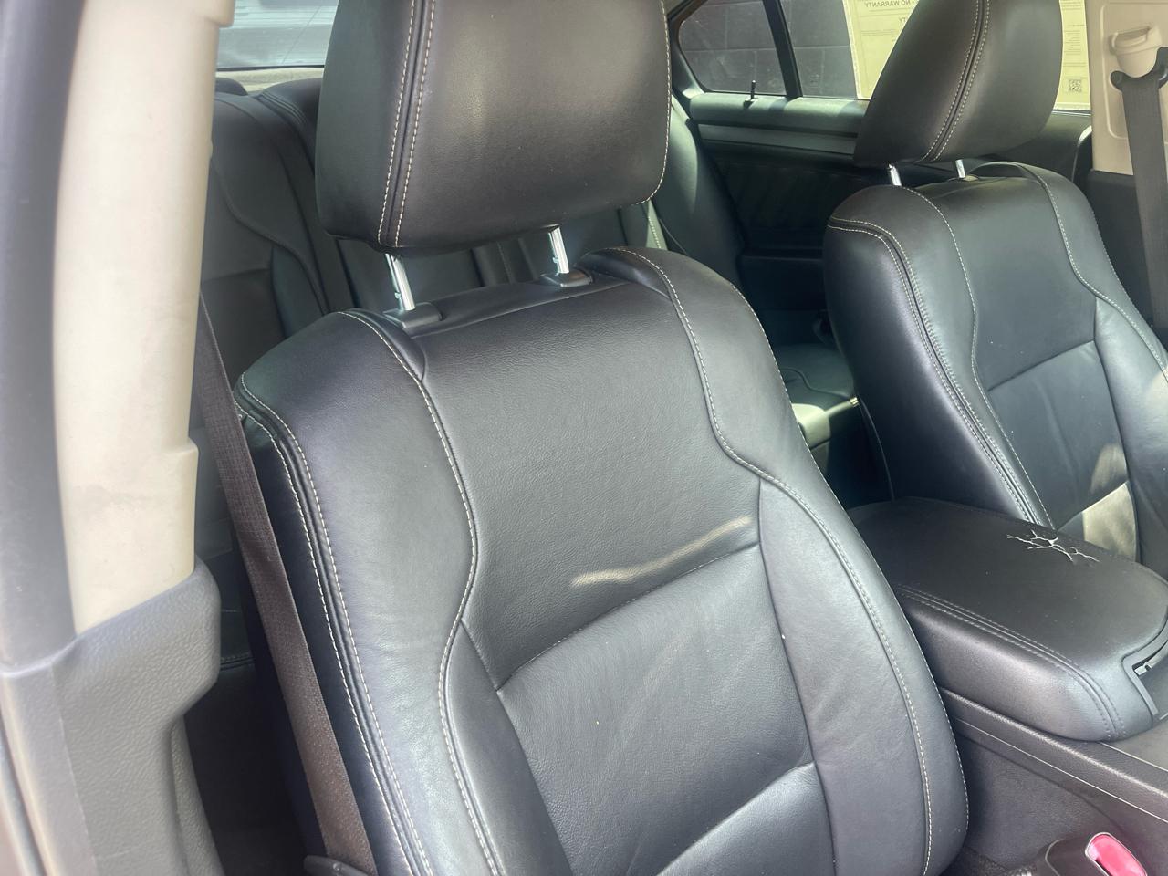 Ford Taurus SEL FWD 2012