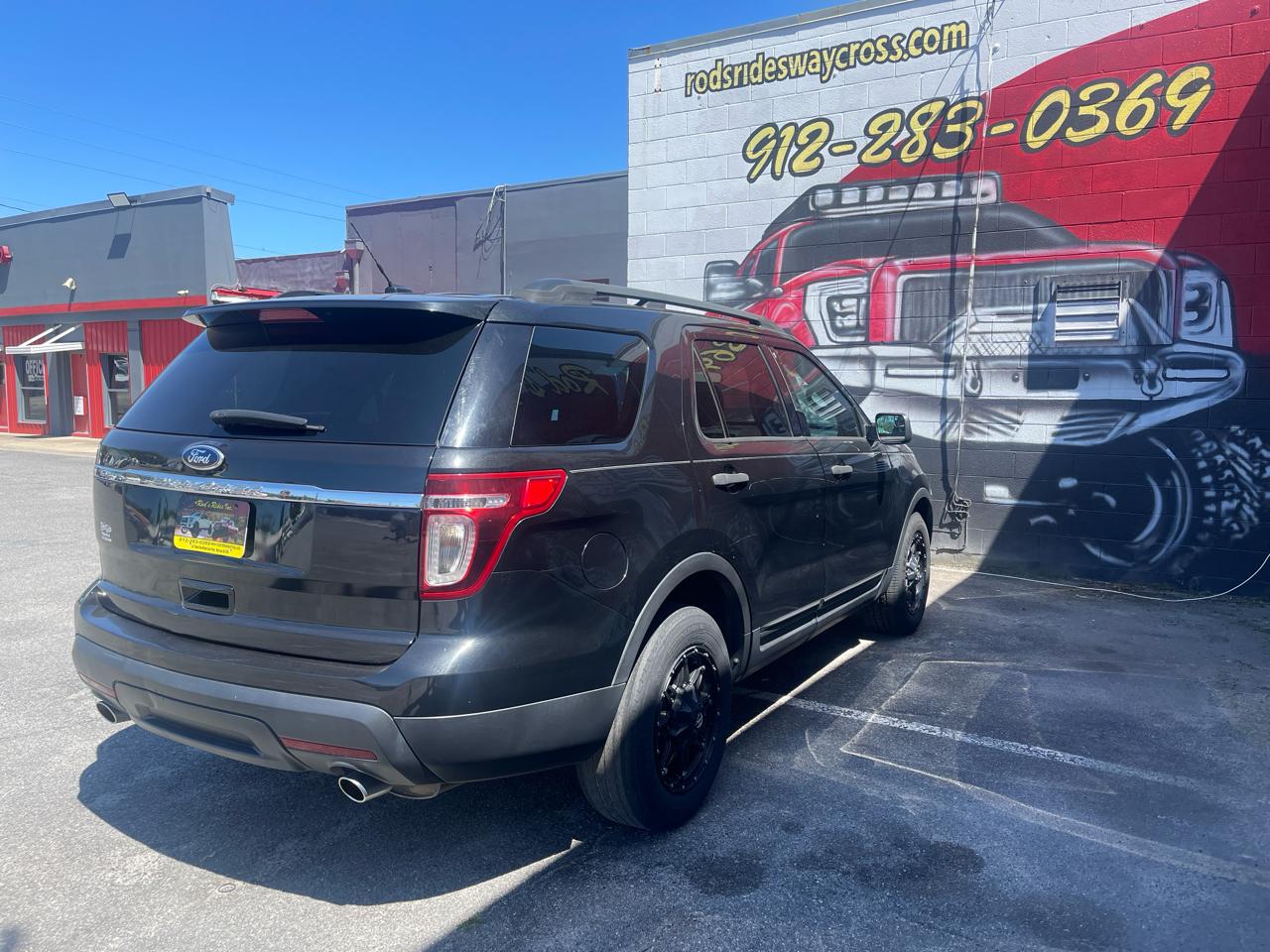Ford Explorer Base FWD 2013