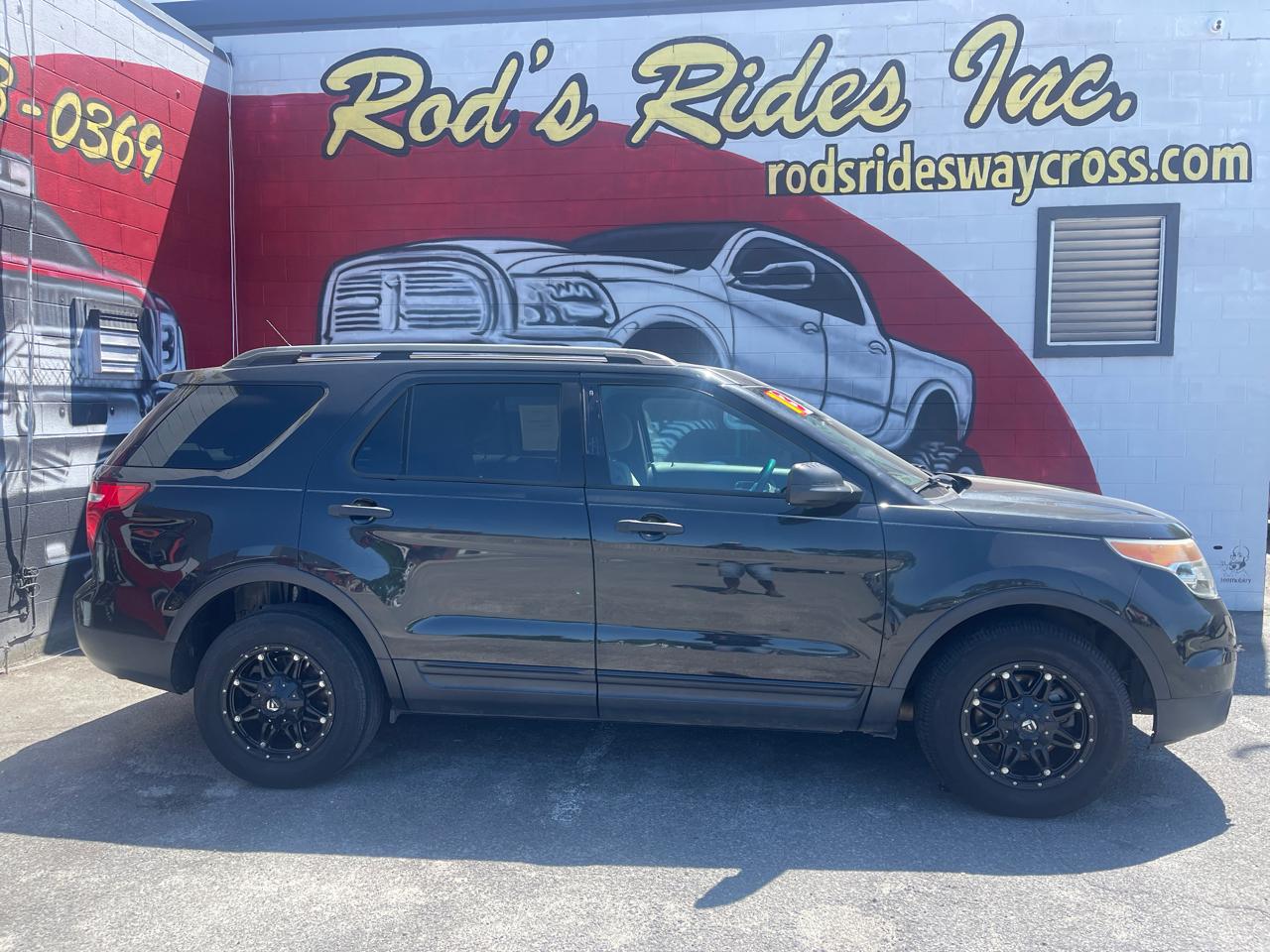 Ford Explorer Base FWD 2013