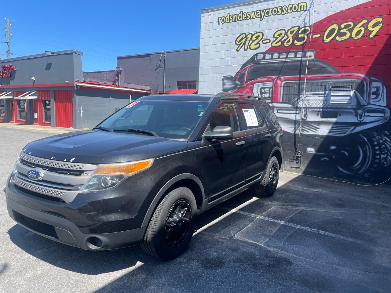 Ford Explorer Base FWD 2013