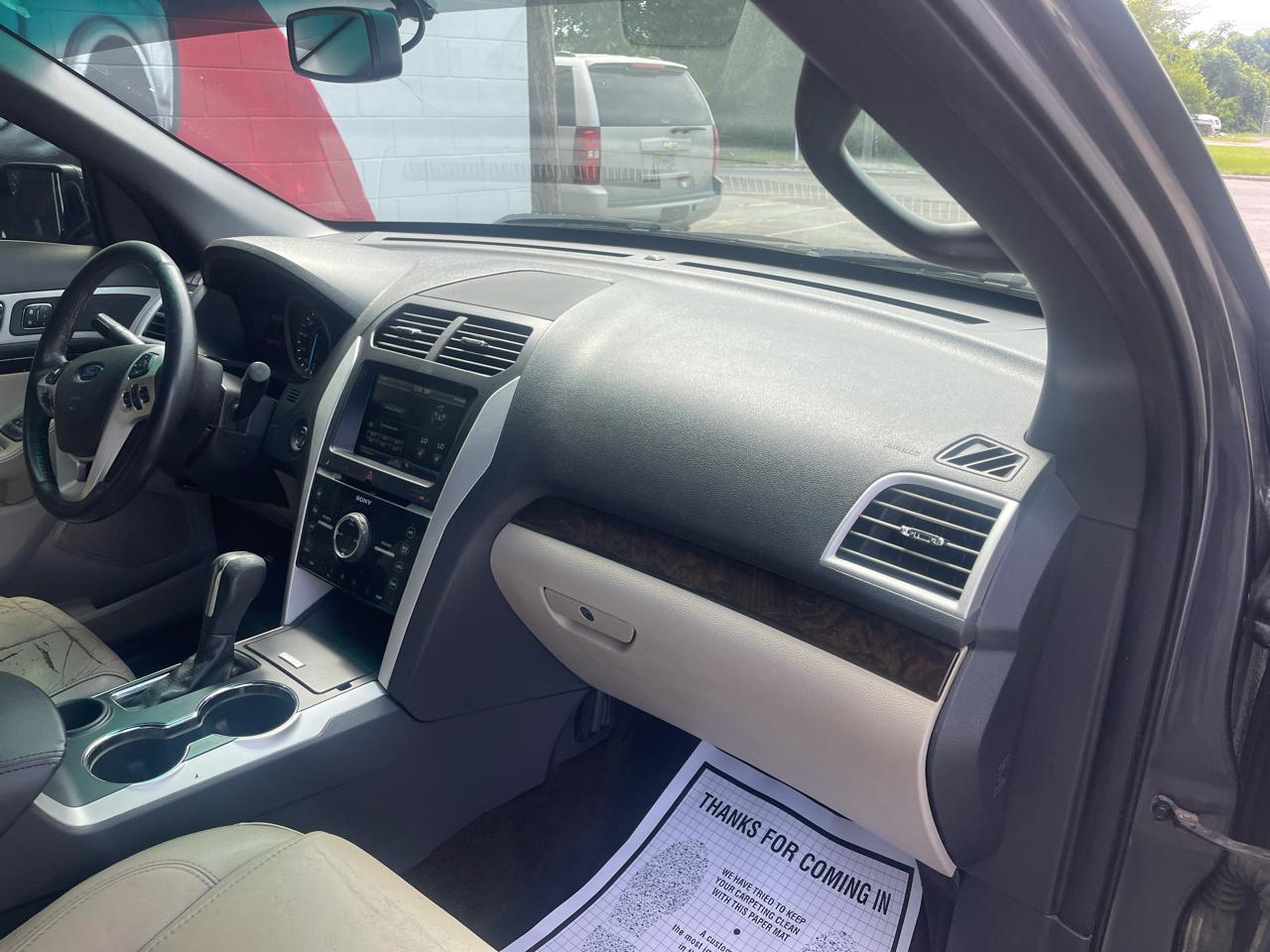 Ford Explorer Limited FWD 2015