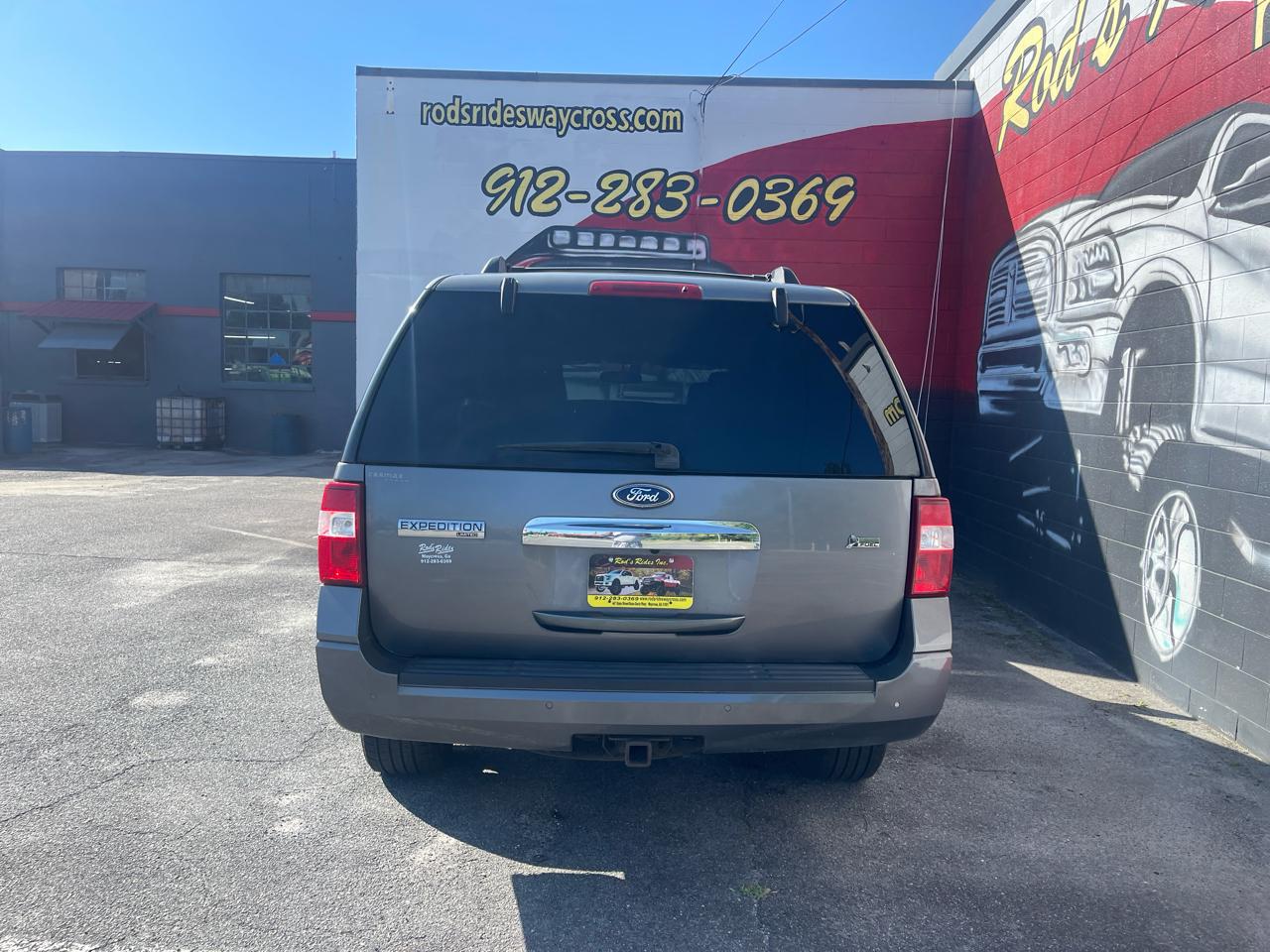 Ford Expedition Limited 2WD 2011