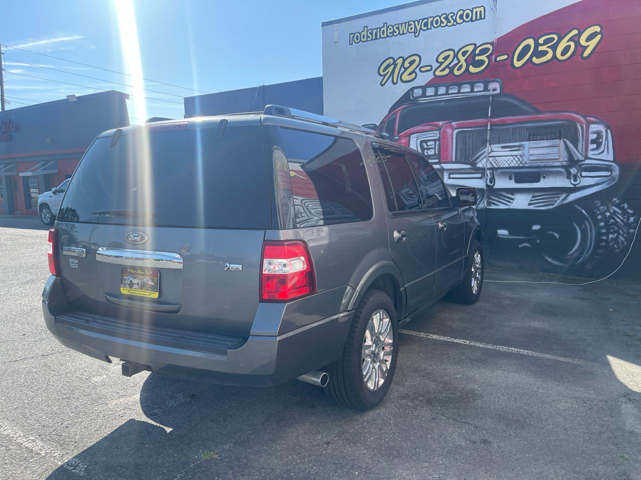 Ford Expedition Limited 2WD 2011