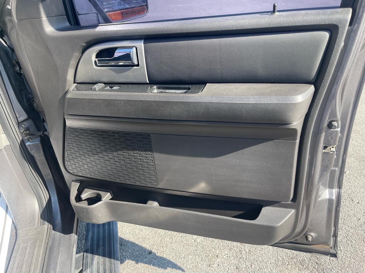Ford Expedition Limited 2WD 2011