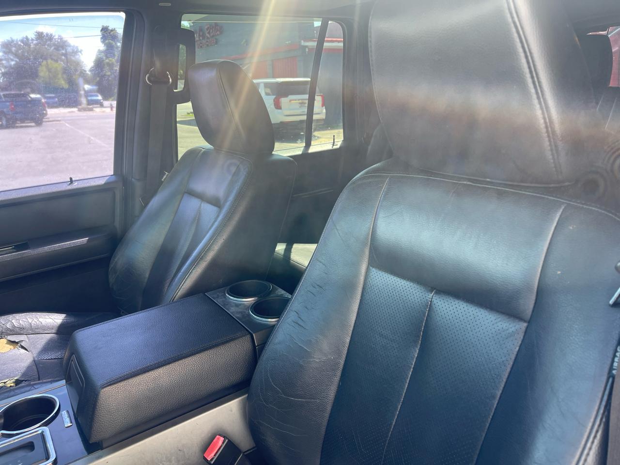 Ford Expedition Limited 2WD 2011