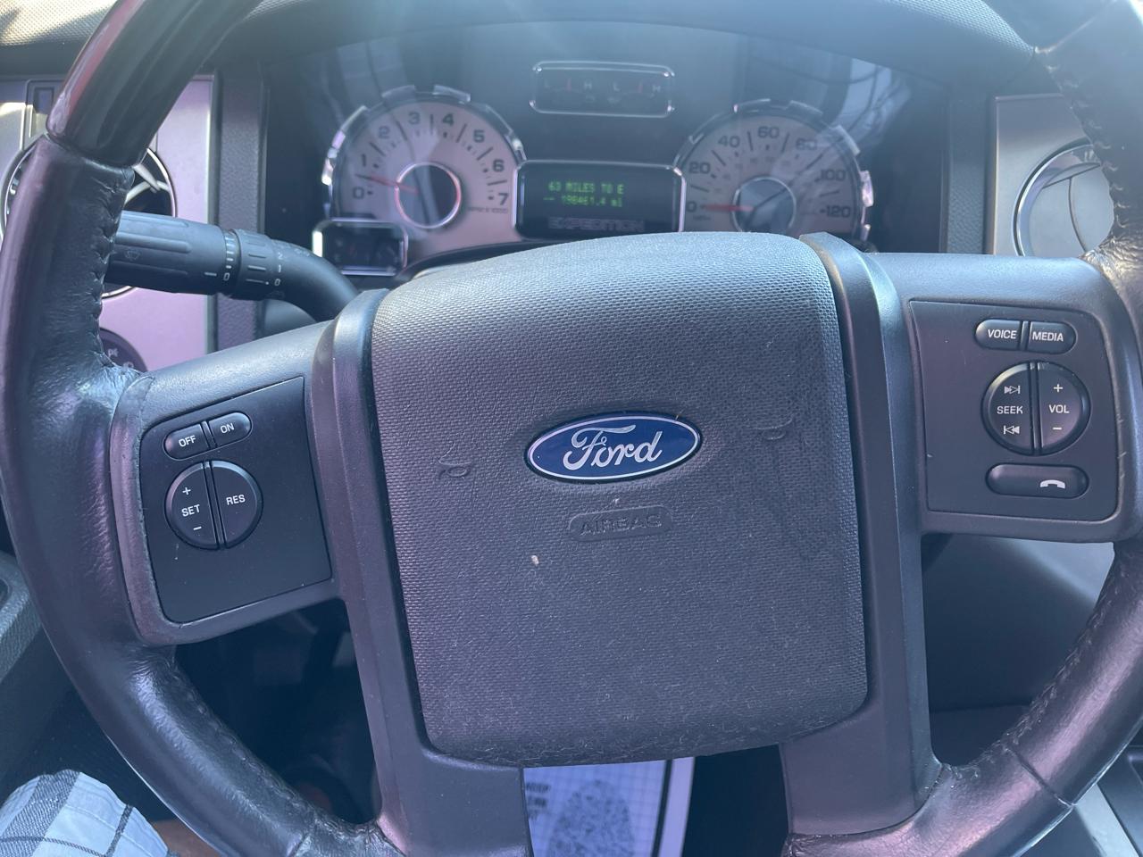 Ford Expedition Limited 2WD 2011