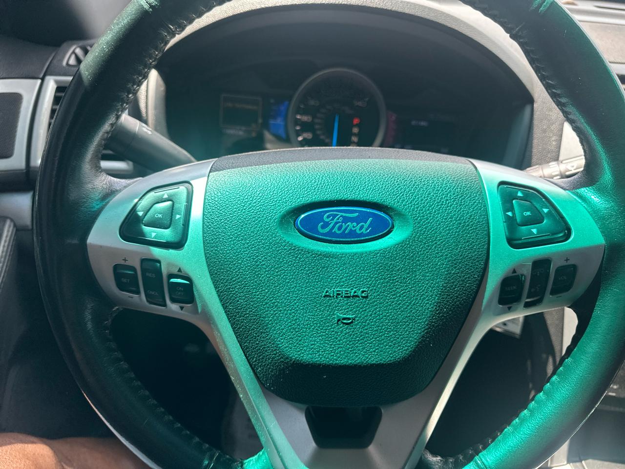 Ford Explorer XLT 4WD 2013