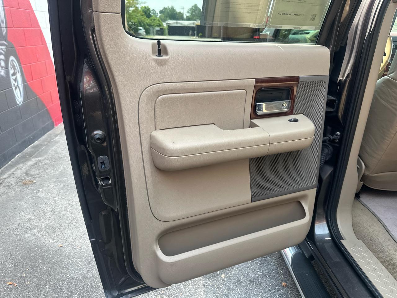 Ford F-150 Lariat SuperCrew 2WD 2007