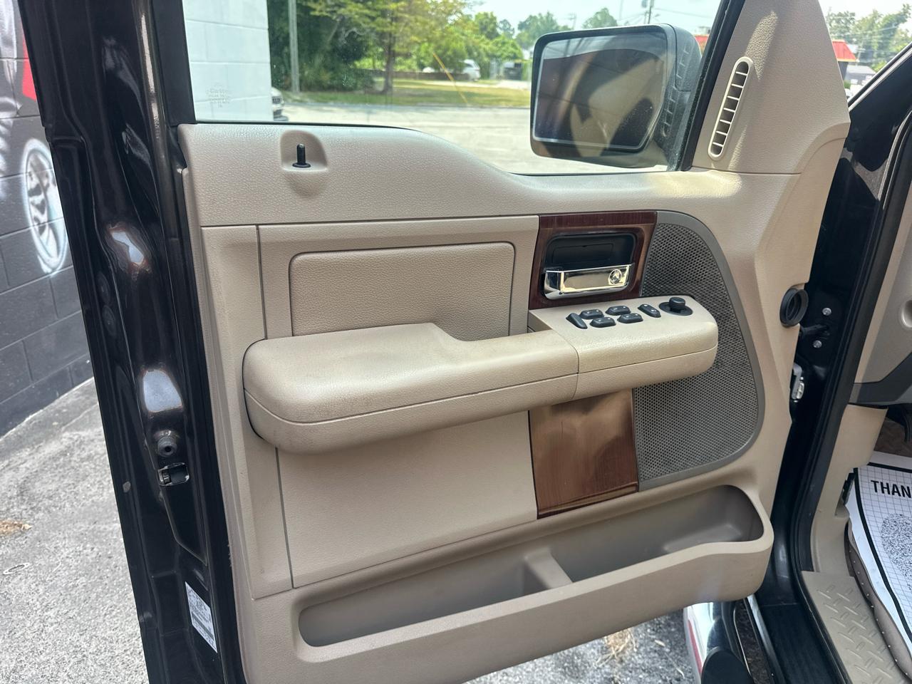 Ford F-150 Lariat SuperCrew 2WD 2007