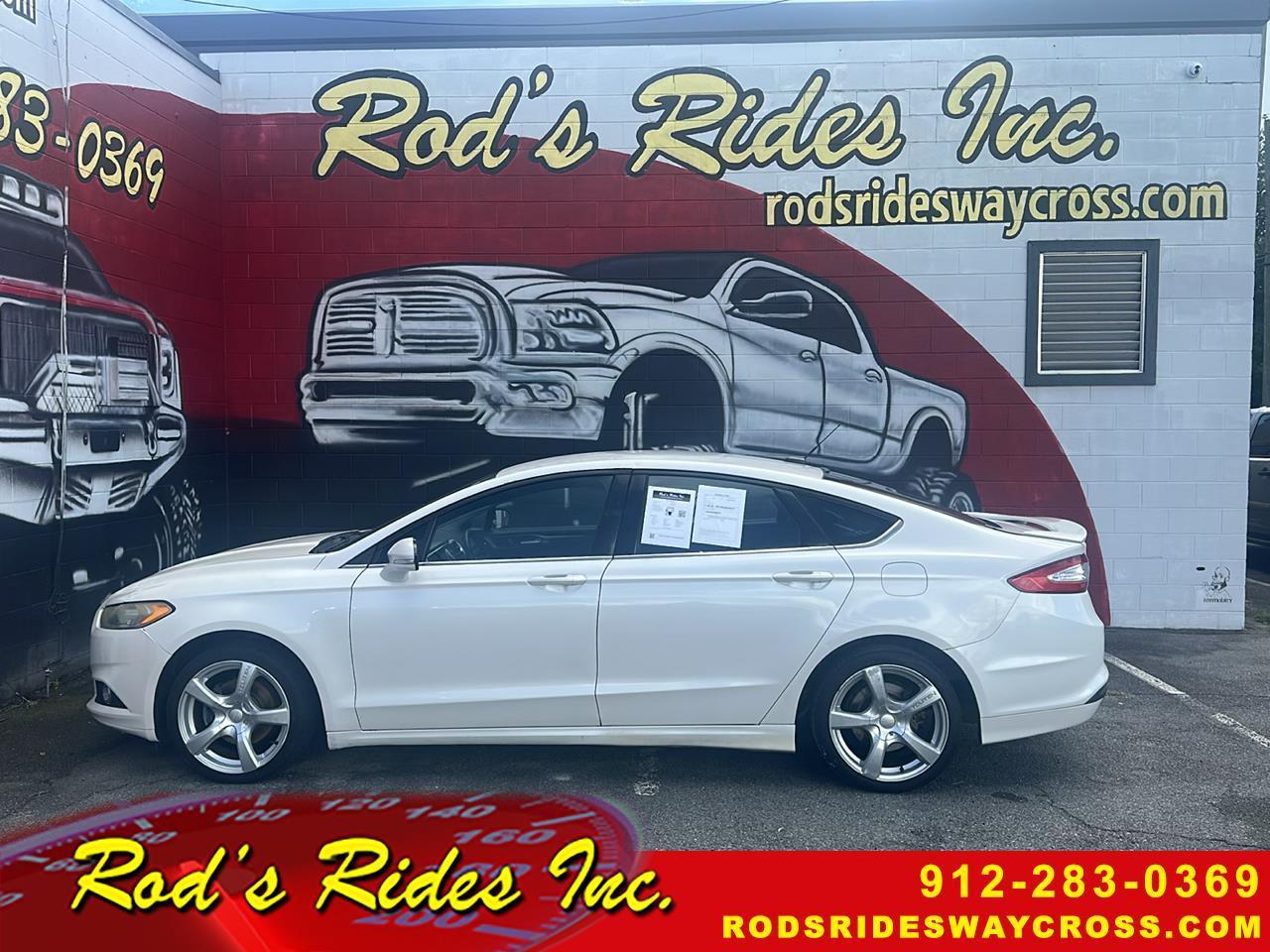 Ford Fusion SE 2015