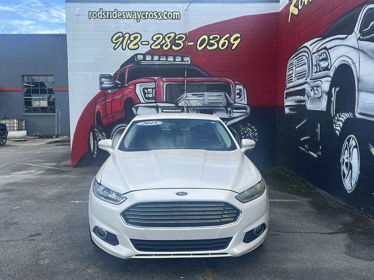 Ford Fusion SE 2015