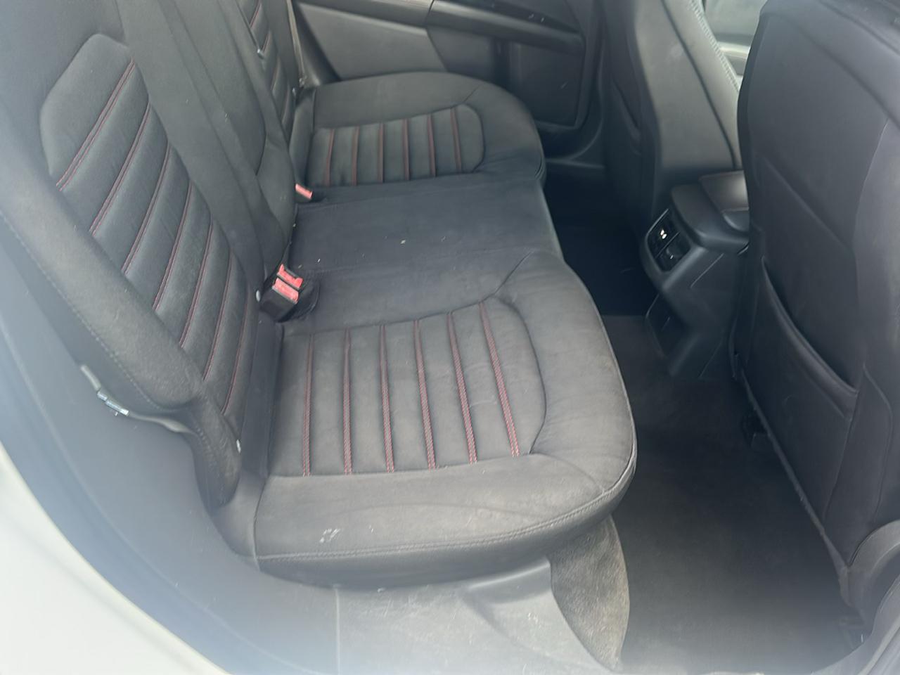 Ford Fusion SE 2015