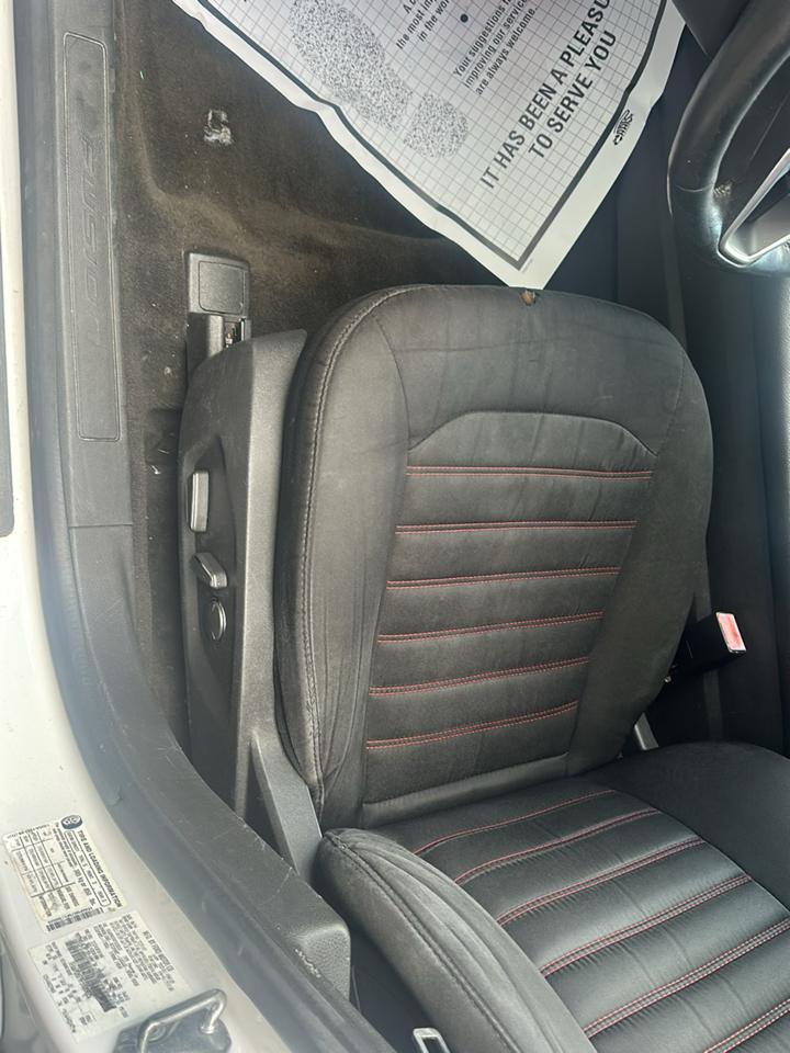 Ford Fusion SE 2015