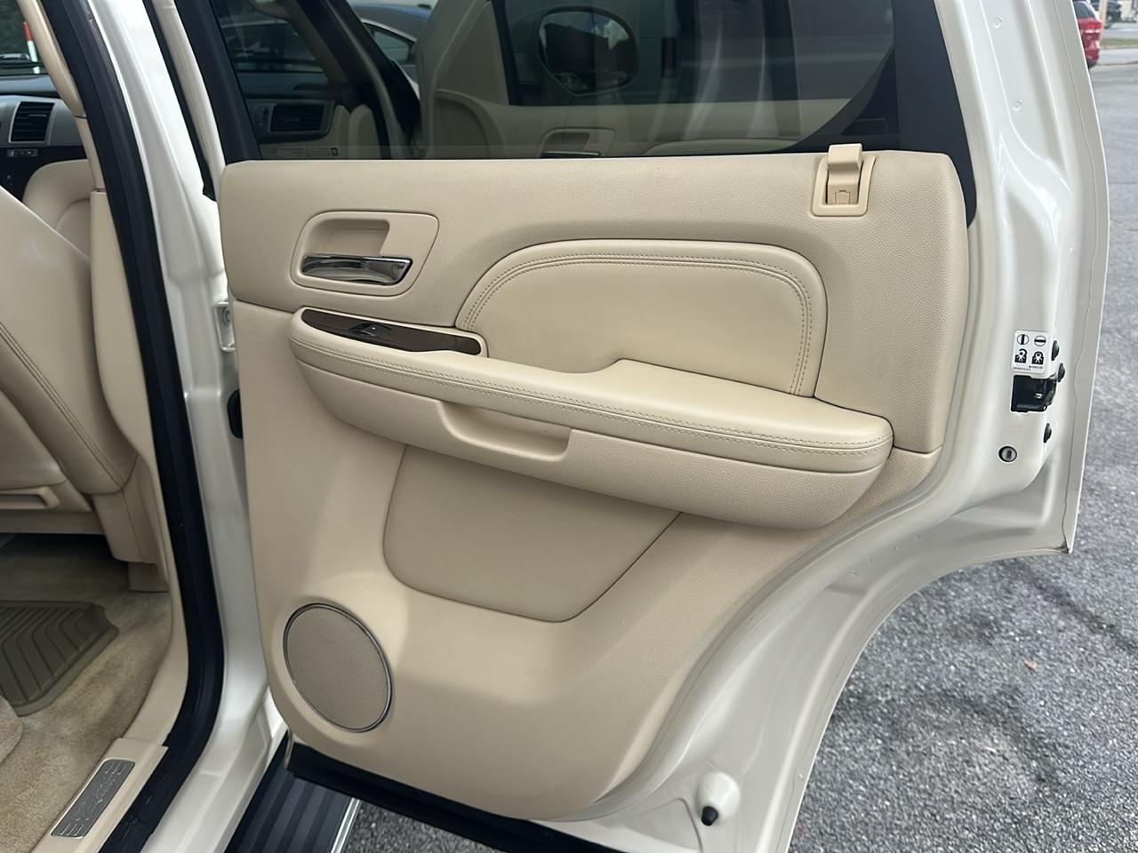 Cadillac Escalade AWD 2008