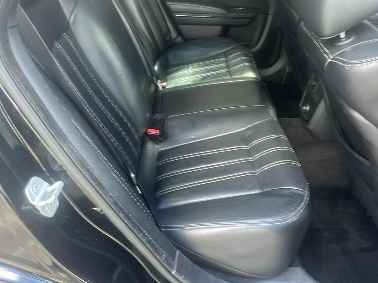 Chrysler 300 S V6 RWD 2013