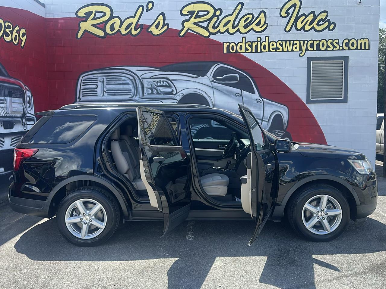 Ford Explorer Base FWD 2018