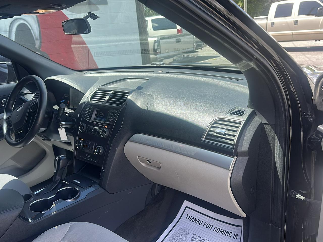 Ford Explorer Base FWD 2018