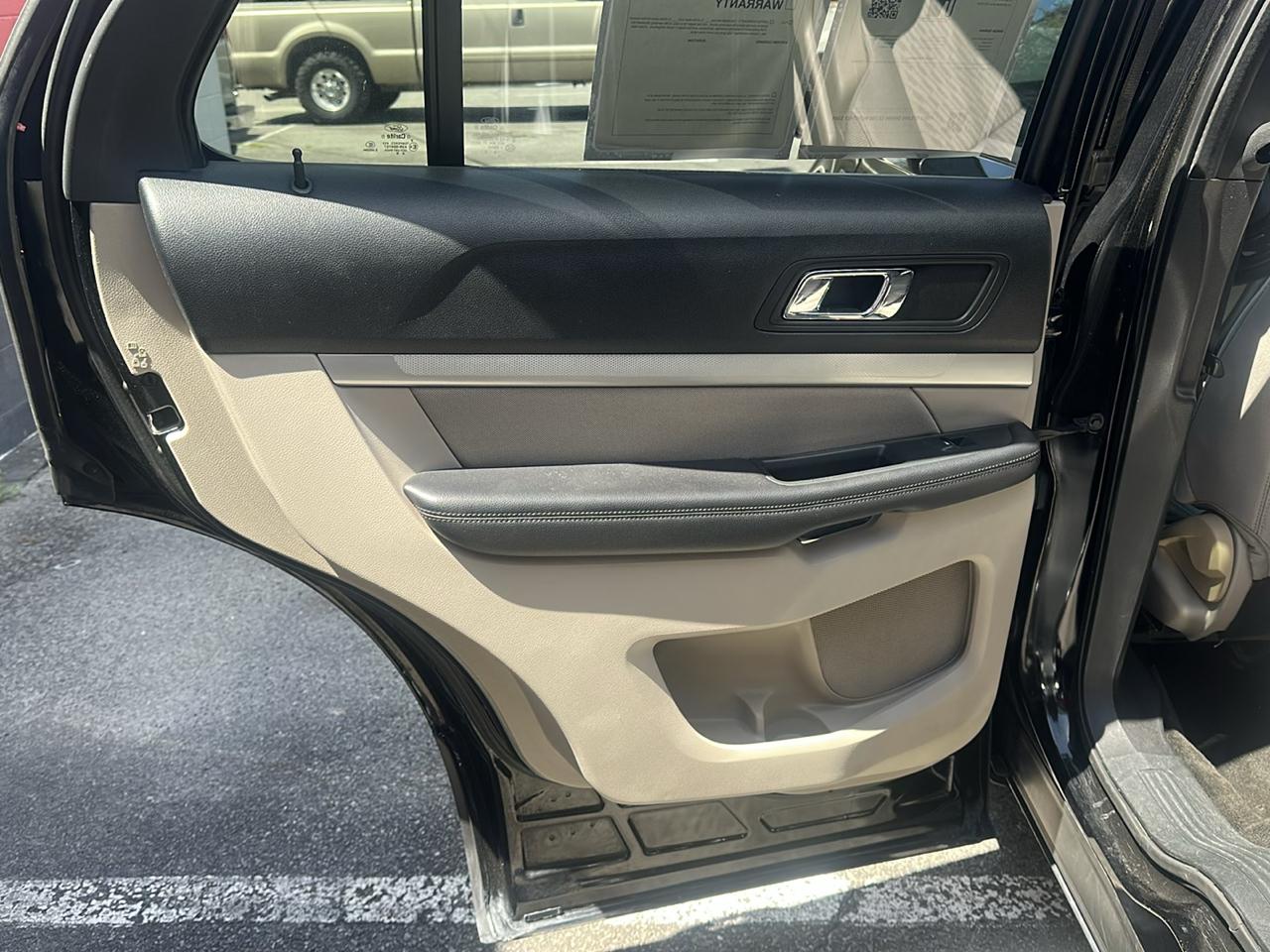 Ford Explorer Base FWD 2018