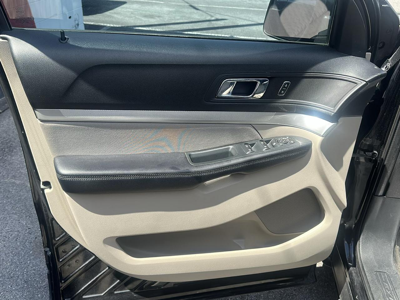 Ford Explorer Base FWD 2018