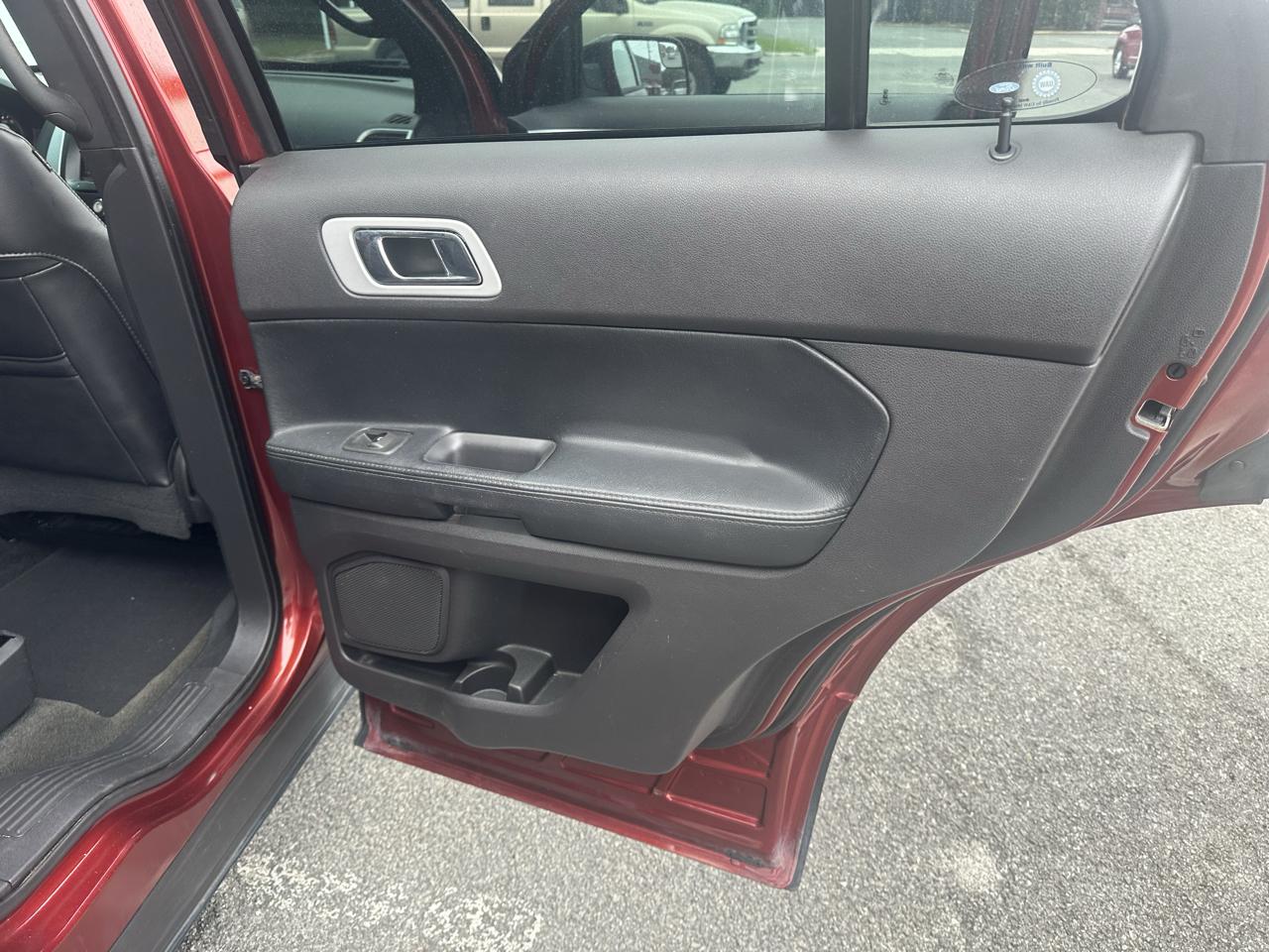 Ford Explorer XLT FWD 2014