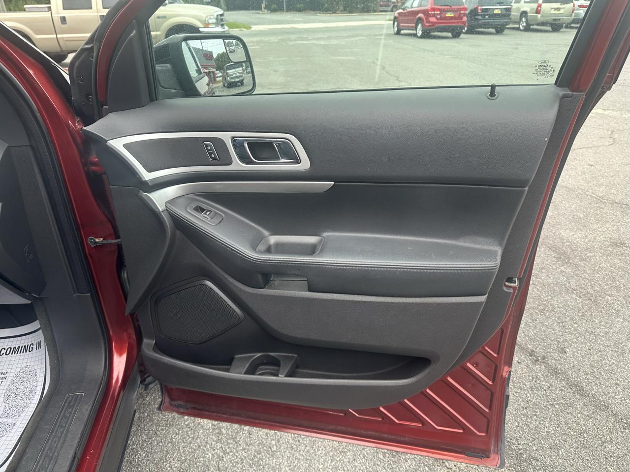 Ford Explorer XLT FWD 2014