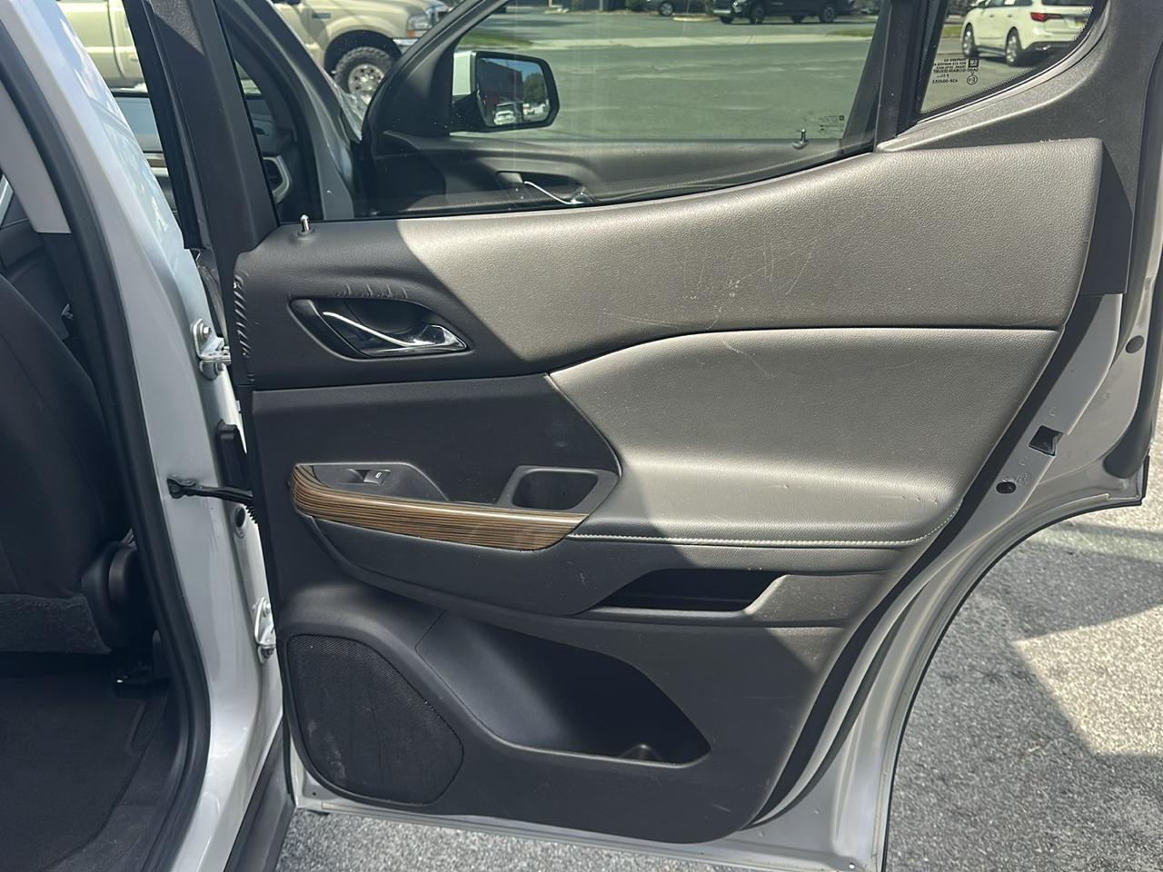 GMC Acadia SLE 2020