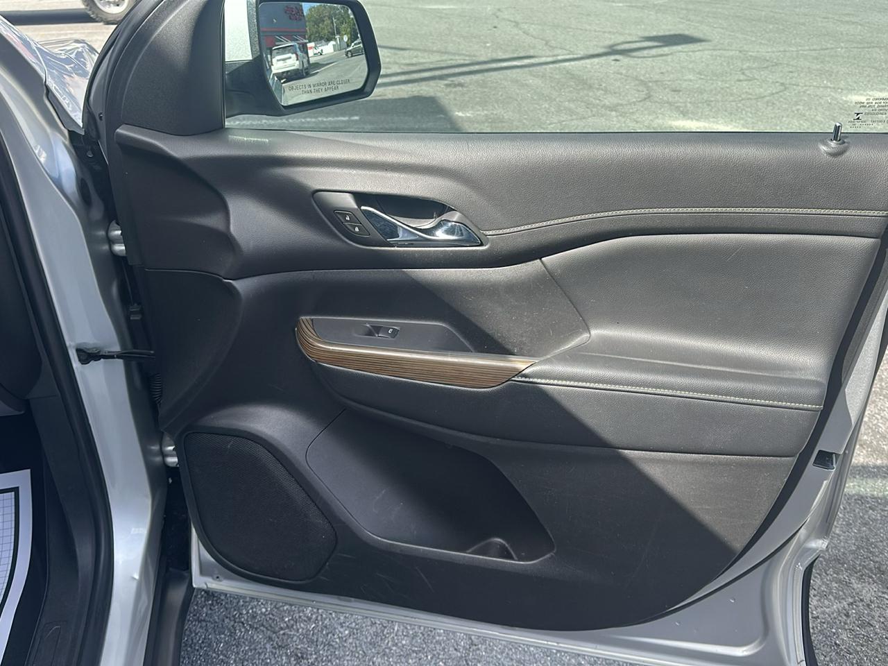GMC Acadia SLE 2020