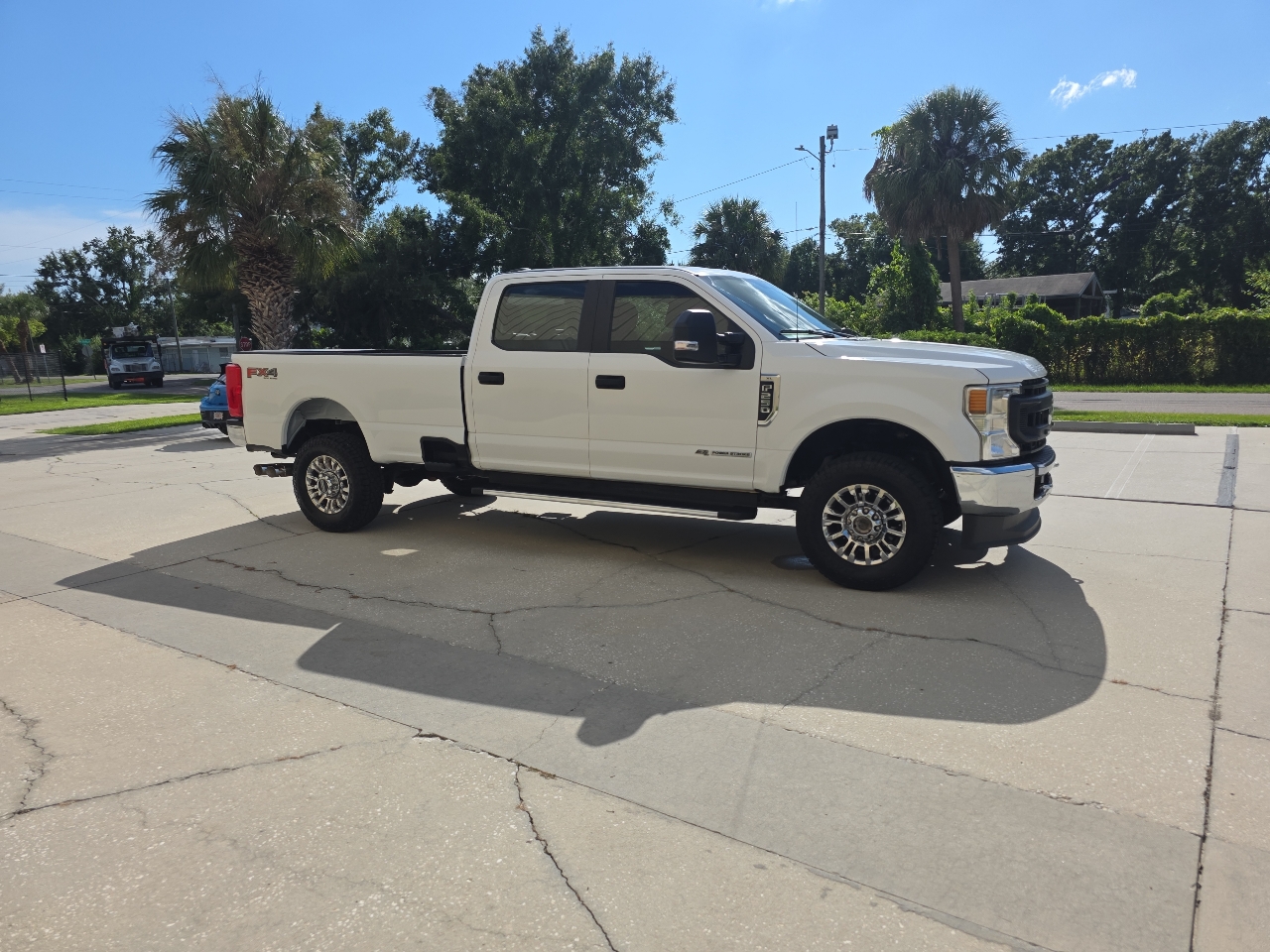 Ford F-250 SD Lariat Crew Cab 2WD 2020 Ford F-250 SD Lariat Crew Cab 2WD 2020