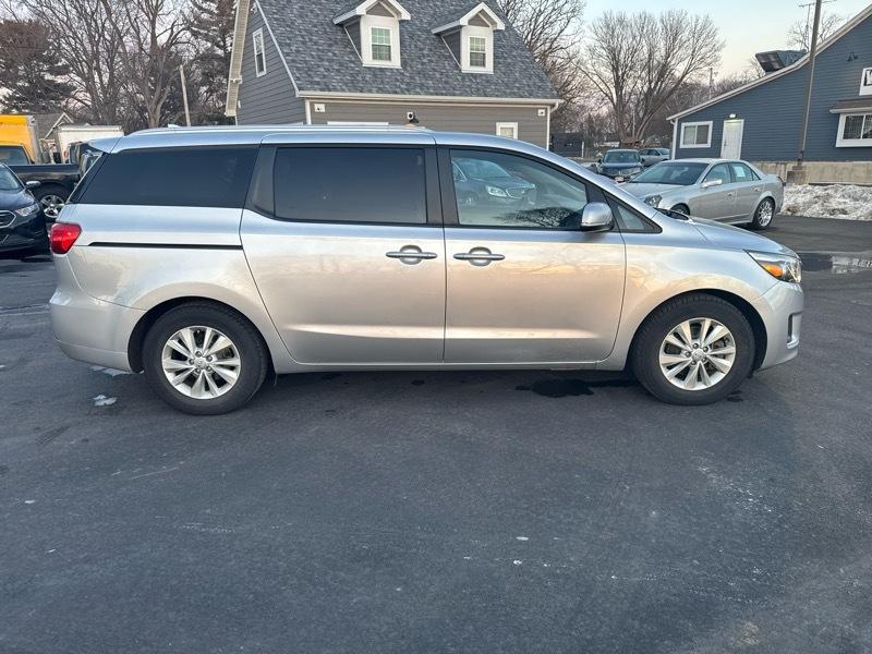 Kia Sedona LX 2016