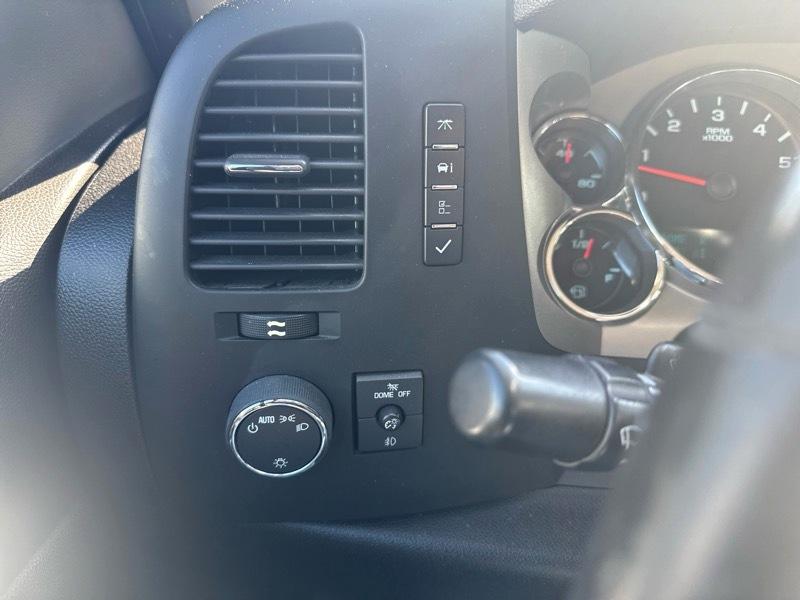 GMC Sierra 1500 SLE Crew Cab 4WD 2013