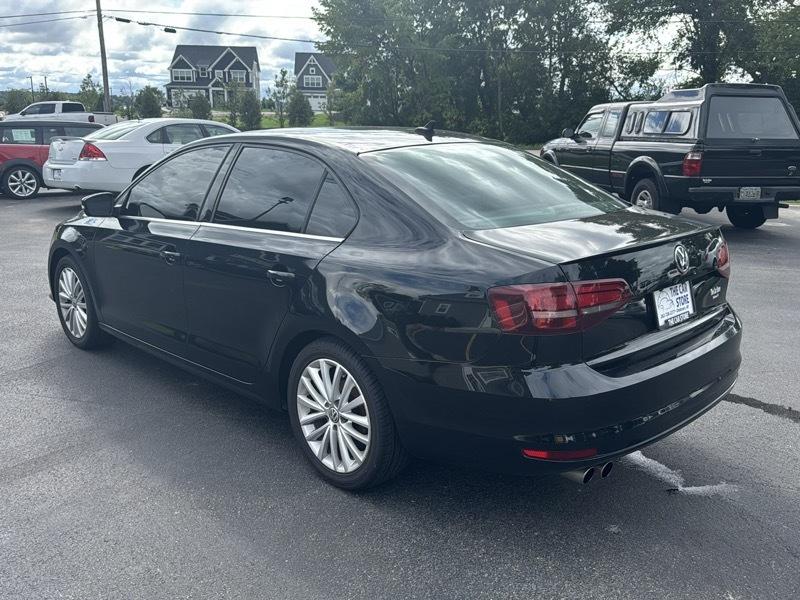 Volkswagen Jetta SEL 4D Sedan 2016