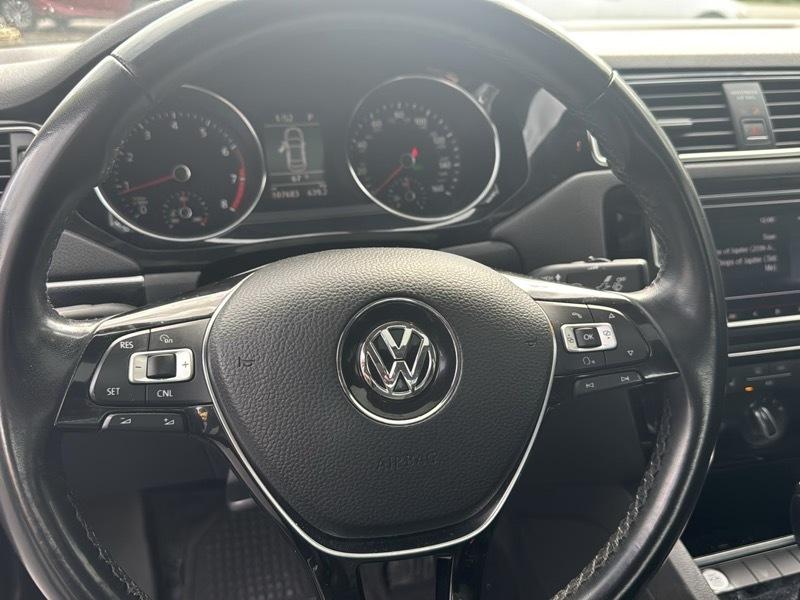 Volkswagen Jetta SEL 4D Sedan 2016