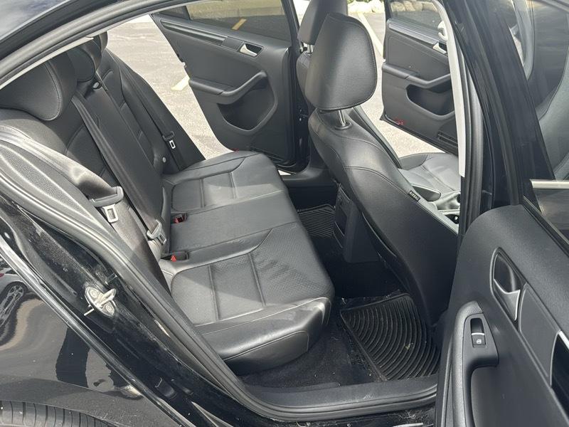 Volkswagen Jetta SEL 4D Sedan 2016