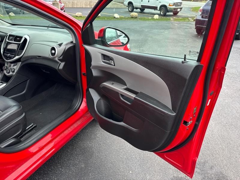 Chevrolet Sonic Premier Auto Sedan 2019