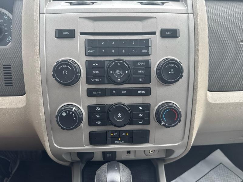 Ford Escape XLT 4WD 2012