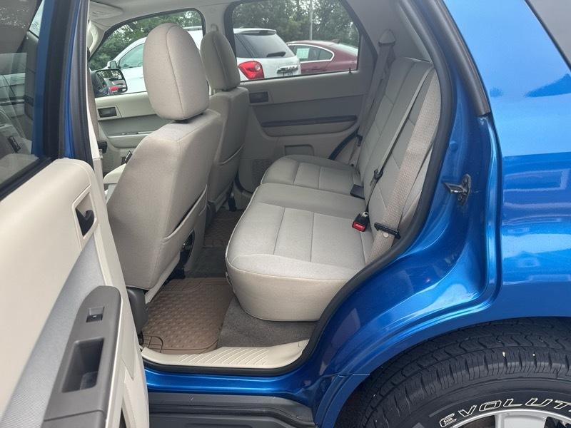 Ford Escape XLT 4WD 2012