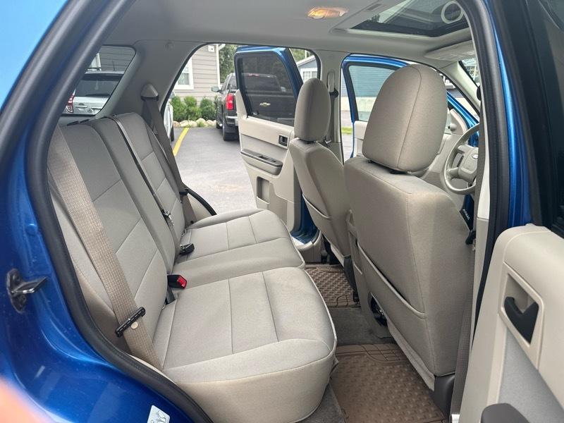 Ford Escape XLT 4WD 2012