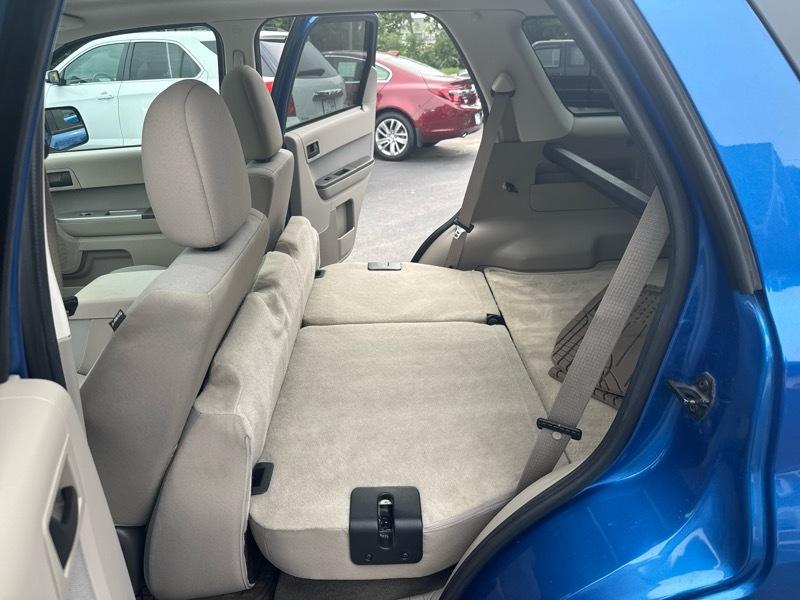 Ford Escape XLT 4WD 2012