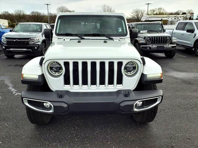Used 2020 Jeep Gladiator Overland with VIN 1C6HJTFG6LL156317 for sale in Little Rock