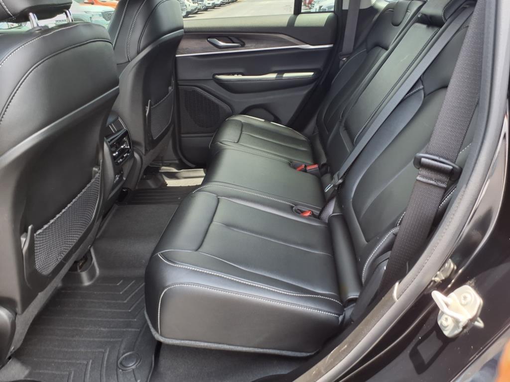 Jeep Grand Cherokee 2WD 4dr Limited 2024