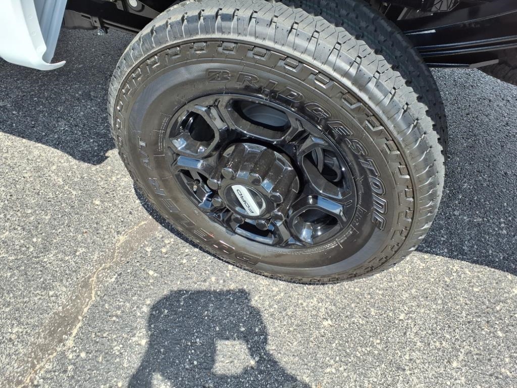 Ford Super Duty F-250 SRW  2025