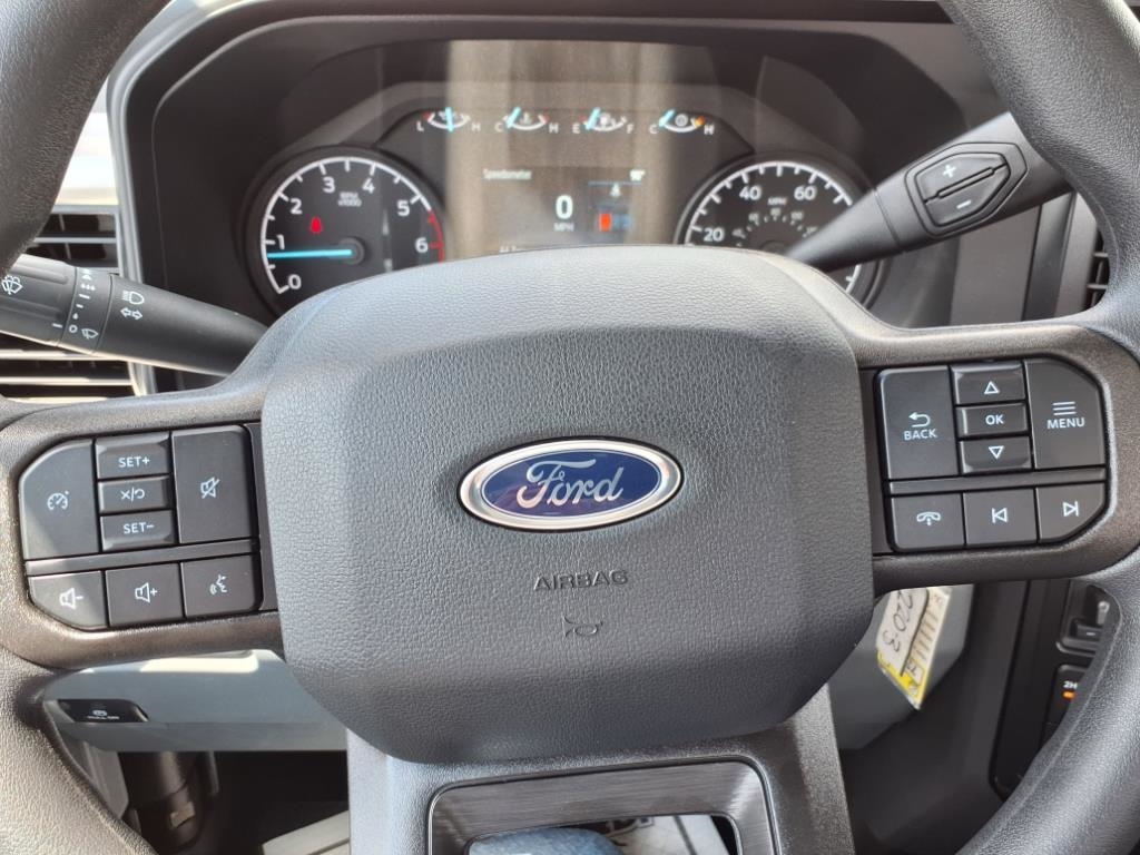 Ford Super Duty F-250 SRW  2025