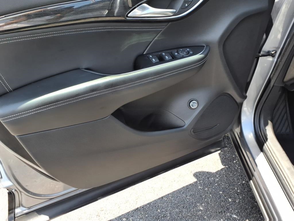 Buick Envision  2022